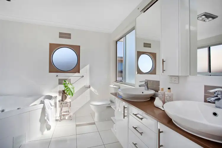 Fifth view of Homely unit listing, 1/6 Georgina Street, Woody Point QLD 4019