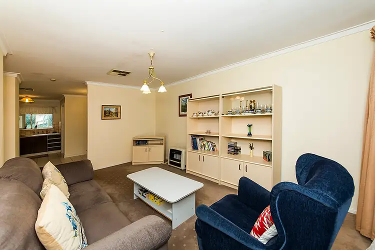 4 Elizabeth Road, Wanneroo WA 6065