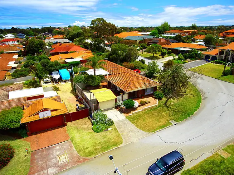 Third view of Homely semi-detached listing, 28A HOGARTH WAY, Bateman WA 6150