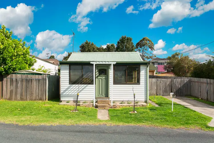 9 Horan Street, Helensburgh NSW 2508