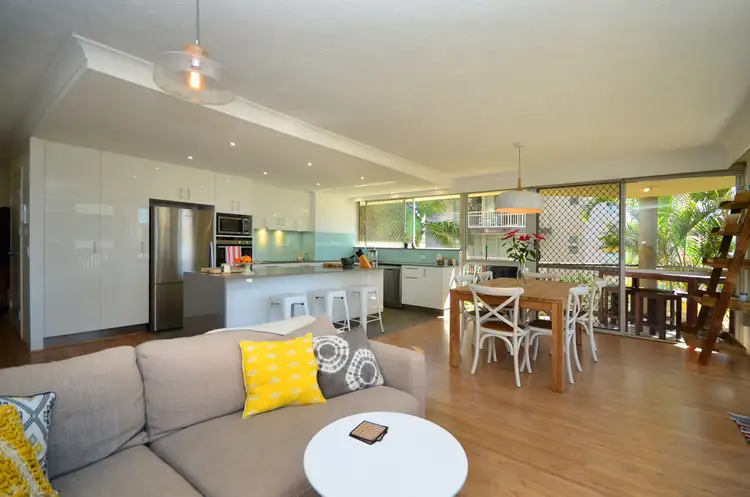 Unit @ / 150 Hedges Avenue, Mermaid Beach QLD 4218