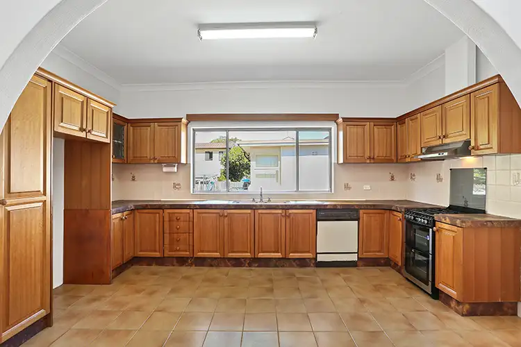 Sixth view of Homely house listing, 23 Leonard Avenue, Kingsford NSW 2032