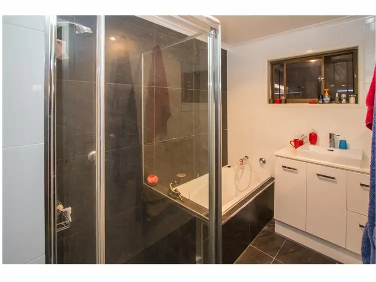 Sixth view of Homely house listing, 4 Mackenzie Street, Ormiston QLD 4160