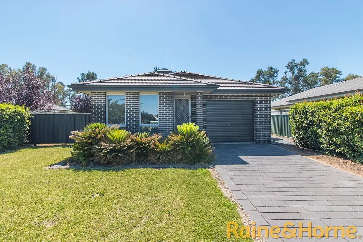 Main view of Homely house listing, 7 Javea Close, Dubbo NSW 2830