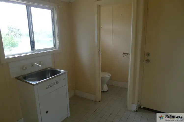 Seventh view of Homely house listing, 12 Moore Street, Collie WA 6225