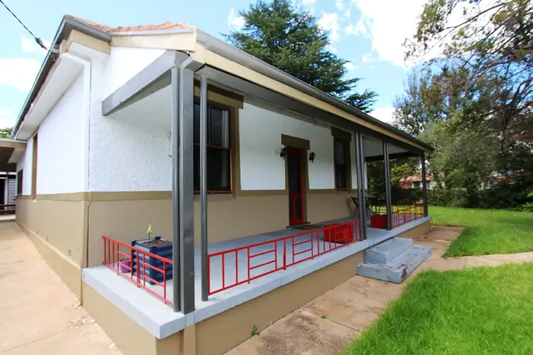 3 Russell Street, Bathurst NSW 2795