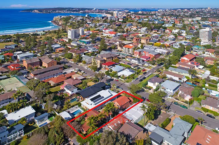 14(A&B) Kooloora Avenue, Freshwater NSW 2096