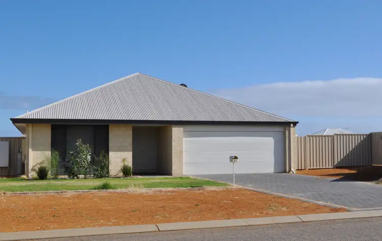 55 Sutcliffe Road, Waggrakine WA 6530
