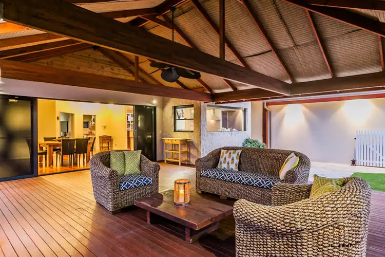 6A Fifth Avenue, Shoalwater WA 6169