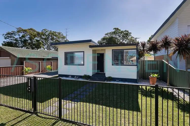5 Moala Parade, Charmhaven NSW 2263