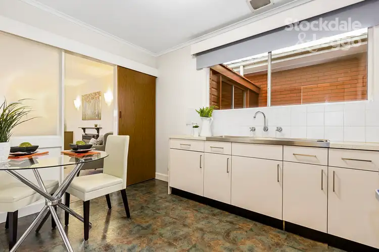 Fifth view of Homely unit listing, 2/15 Central Avenue, Burwood VIC 3125