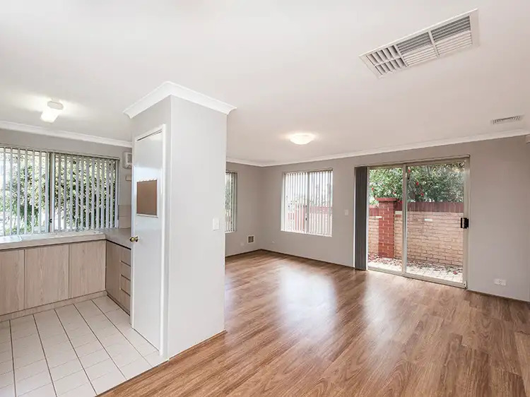 Main view of Homely house listing, 10/3 Reynolds Drive, Swan View WA 6056