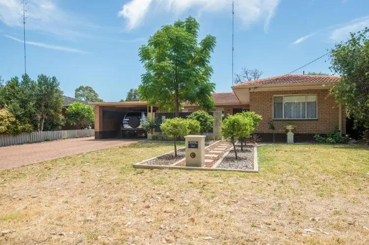 54 Millar Street, Waroona WA 6215