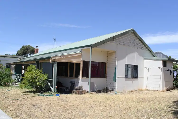 27 Gathorne Street, Cranbrook WA 6321