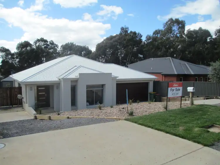 Main view of Homely house listing, 37 PENDLEBURY STREET, Alexandra VIC 3714