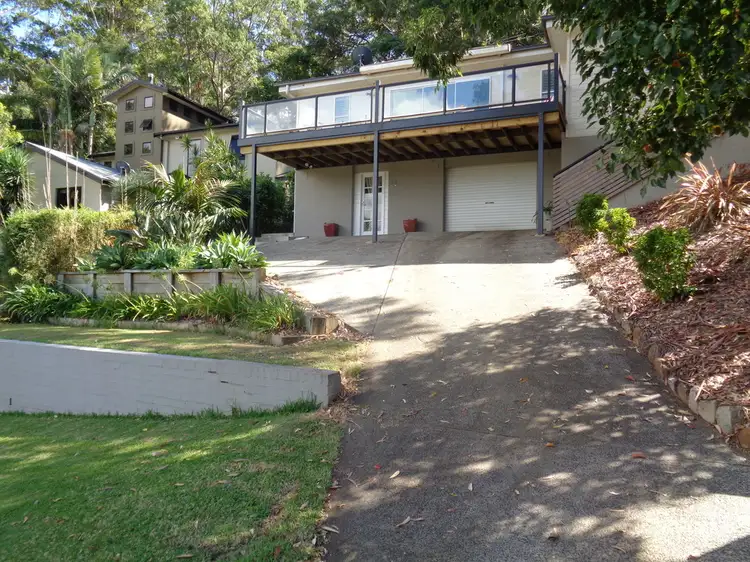 24 Newlands Avenue