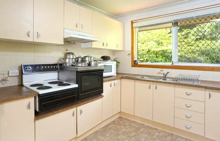Third view of Homely villa listing, 2/107 Argyll Street, Coffs Harbour NSW 2450