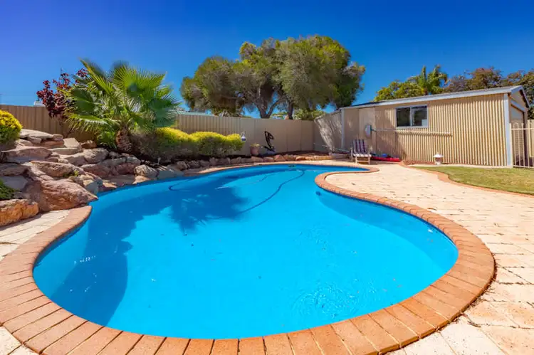 32 Kopai Crescent, Waikiki WA 6169