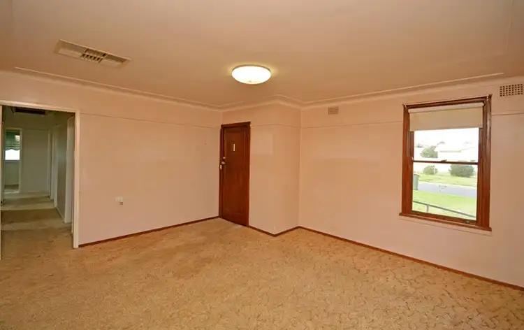 Fifth view of Homely house listing, 6 Curtin Street, Griffith NSW 2680