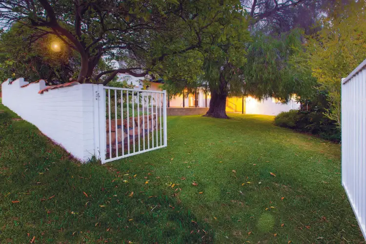 6 Skipton Way, City Beach WA 6015