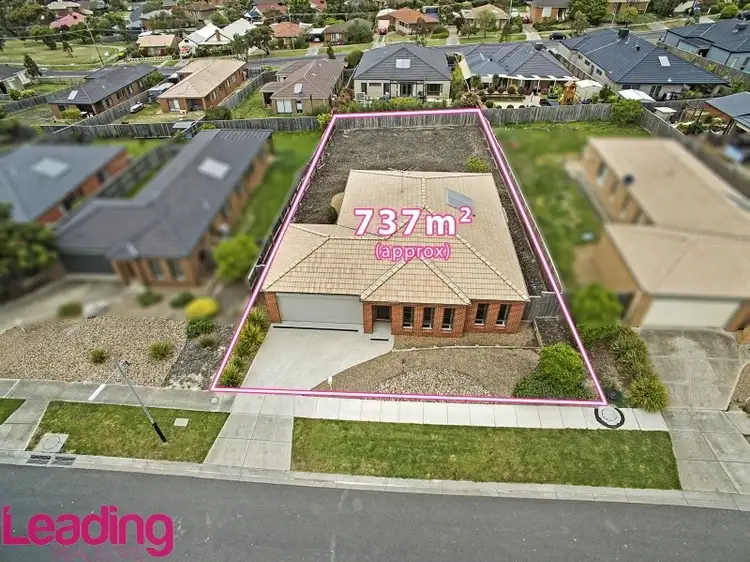 Second view of Homely house listing, 12 Raine Court, Sunbury VIC 3429