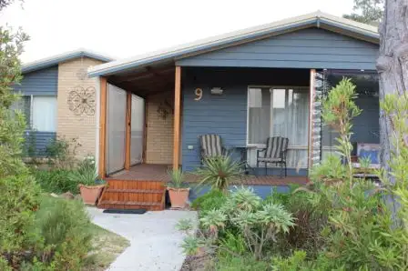 9 Coral Sea Road, Jerramungup WA 6337