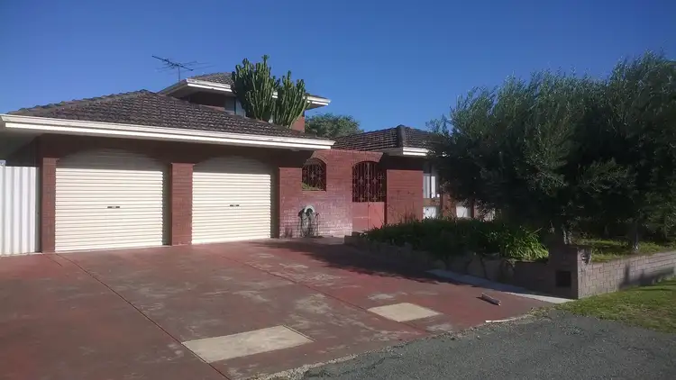 11 Amberley Way, Hamilton Hill WA 6163