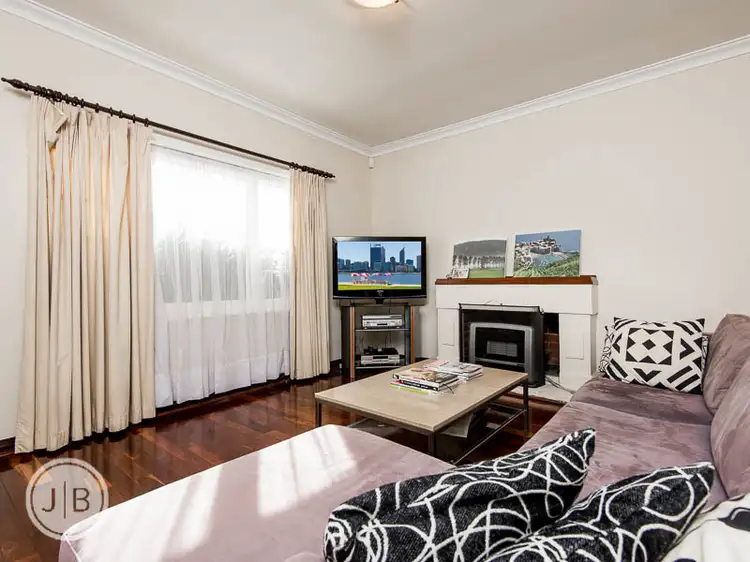 Fourth view of Homely house listing, 7 Henning Crescent, Manning WA 6152