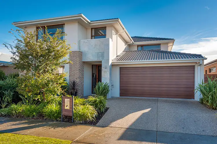 15 Asbury Street, Craigieburn VIC 3064