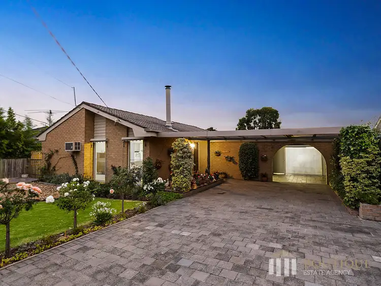 34 Downard Crescent, Dandenong North VIC 3175