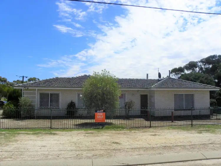 52 Whitehead Road, Gnowangerup WA 6335