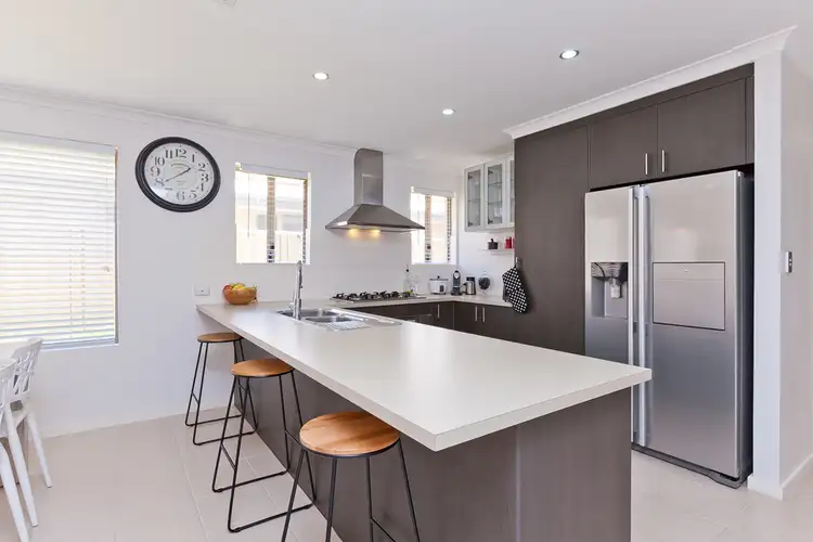 Fourth view of Homely house listing, 10 Nankeen Elbow, Beeliar WA 6164