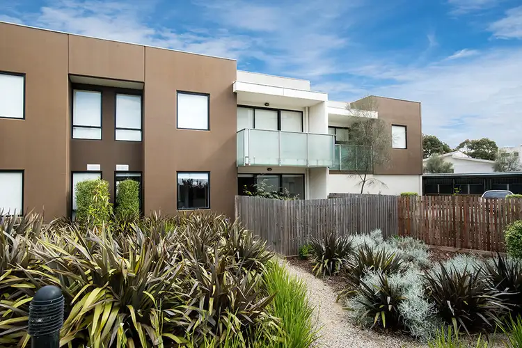 Main view of Homely apartment listing, 7/6 Crefden Street, Maidstone VIC 3012