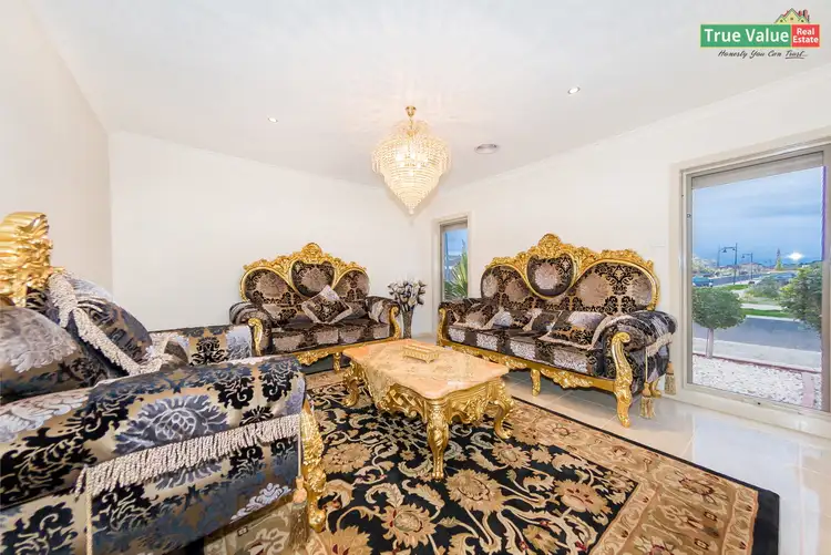 Fifth view of Homely house listing, 7 Canary Close, Truganina VIC 3029