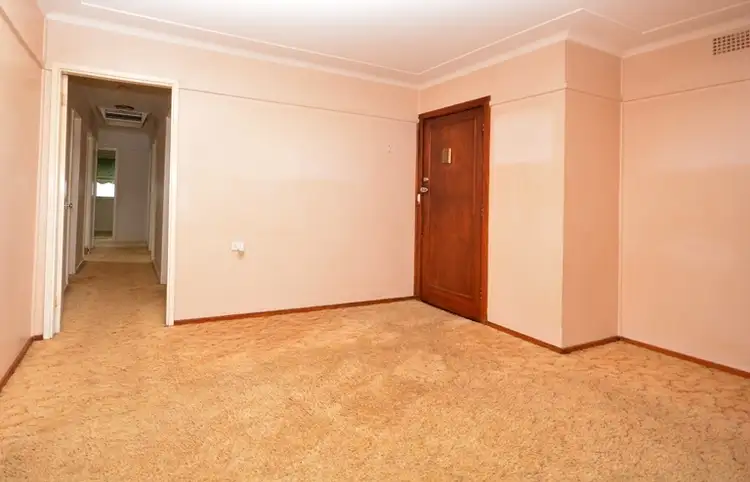 Sixth view of Homely house listing, 6 Curtin Street, Griffith NSW 2680