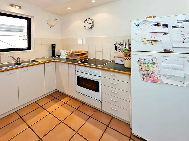 Fifth view of Homely house listing, 4/10 Avonmore Terrace, Cottesloe WA 6011
