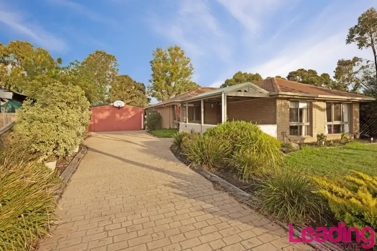 9 Gleneagles Drive, Sunbury VIC 3429