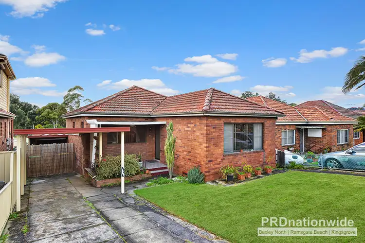 Main view of Homely house listing, 10 Alkoomie Street, Beverly Hills NSW 2209