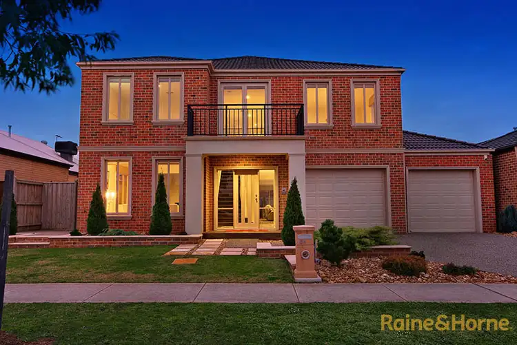 46 Mountainview Boulevard, Cranbourne North VIC 3977