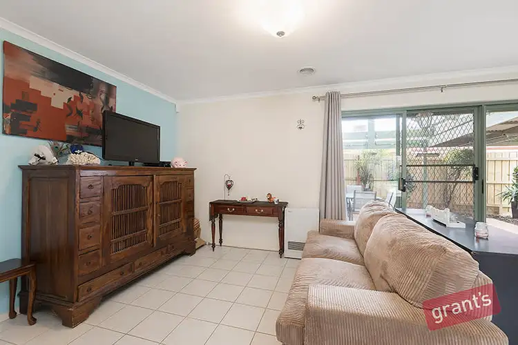 Fifth view of Homely house listing, 11 Brendan Court, Hallam VIC 3803