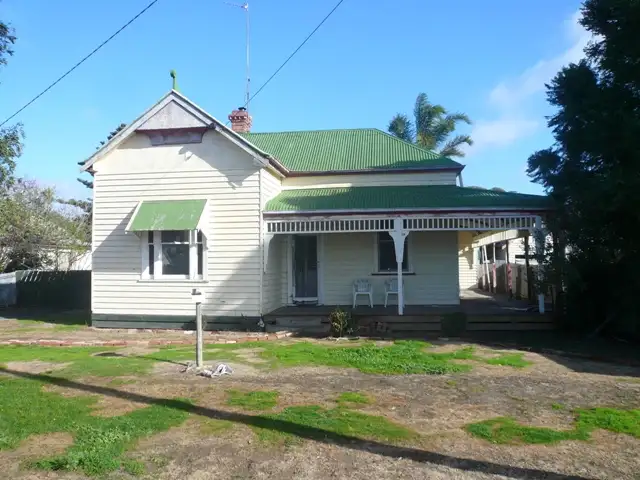 18 Anderson Street, Warracknabeal VIC 3393
