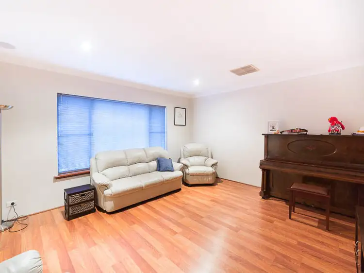 Fifth view of Homely house listing, 2 Ridley Court, Leeming WA 6149