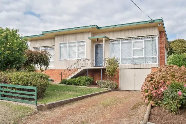 61 Cornwall Crescent, Newnham TAS 7248