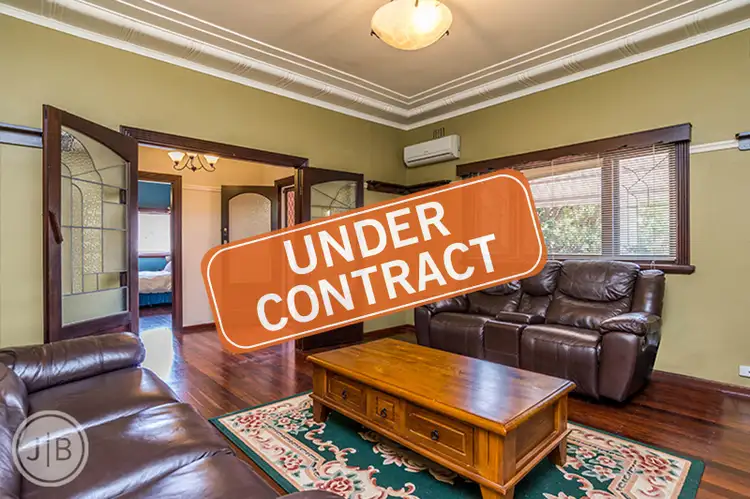166 Douglas Avenue, Kensington WA 6151