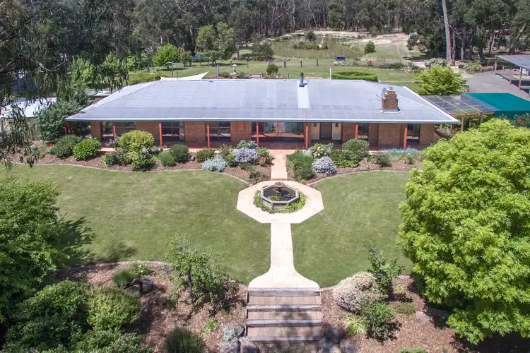 157 Slatey Creek Road, Woodend VIC 3442
