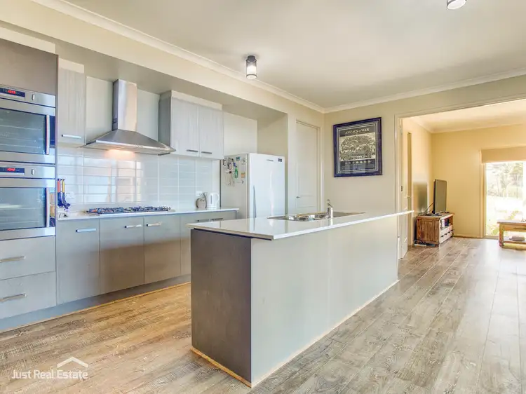 Fifth view of Homely house listing, 5 Bridge Walk, Narre Warren North VIC 3804