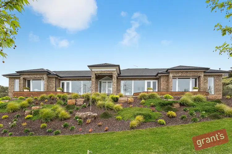 118 Crawley Road, Narre Warren North VIC 3804