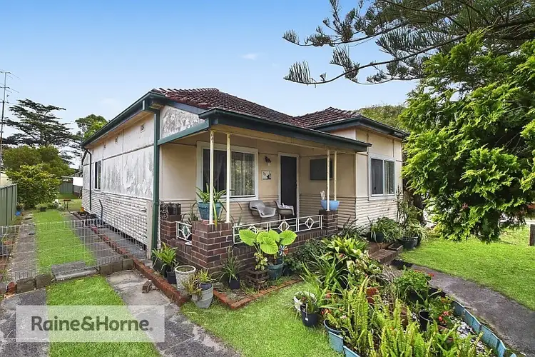 15 Myall Street, Ettalong Beach NSW 2257