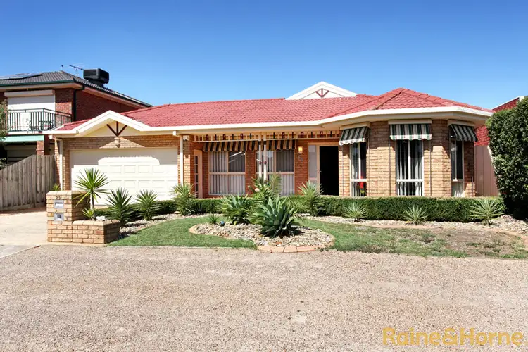 29 Heritage Gardens, Sydenham VIC 3037