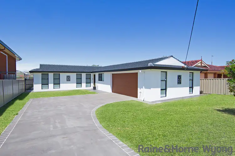 6 Watkins Street, Long Jetty NSW 2261